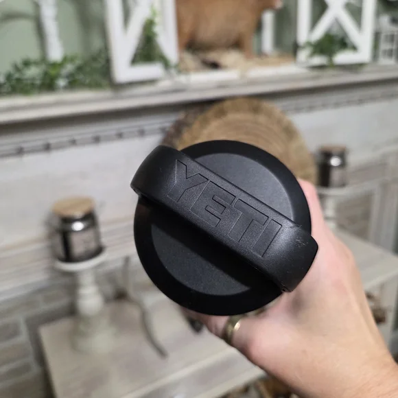 YETI Aqua Stainless Steel Tumbler - Picture 2 of 7